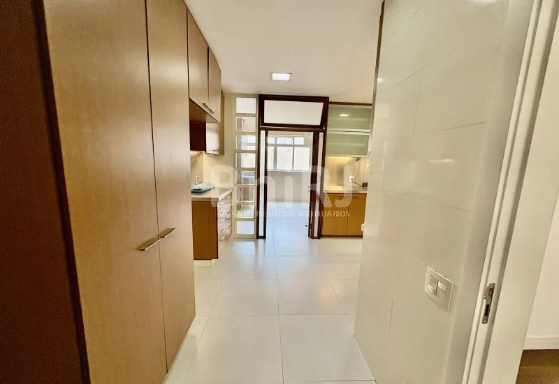 Apartamento de 180 m² com varanda fechada e fogão a gás — photo 15