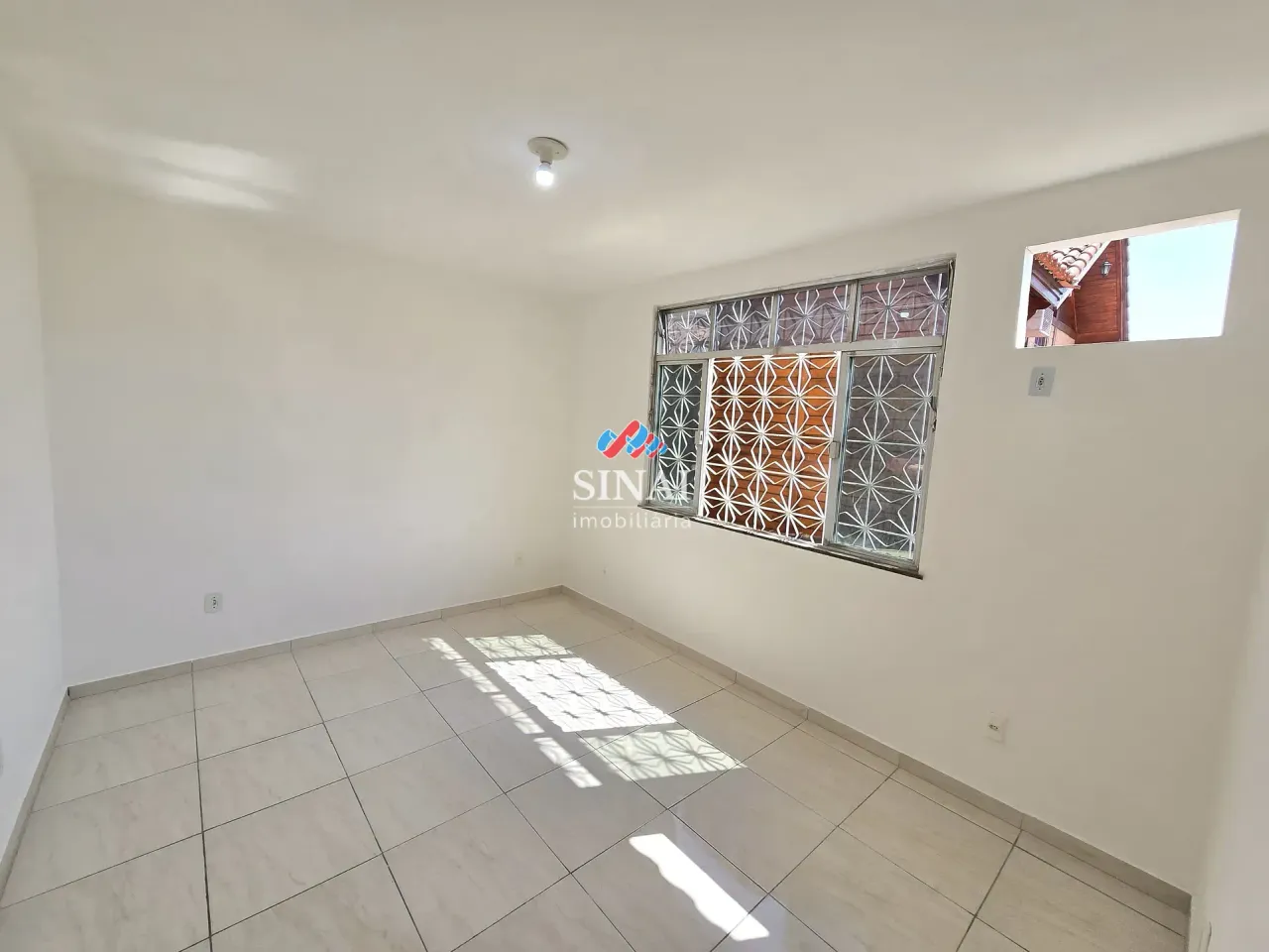 Apartamento com 2 quartos e cozinha com fogão a gás — photo 13