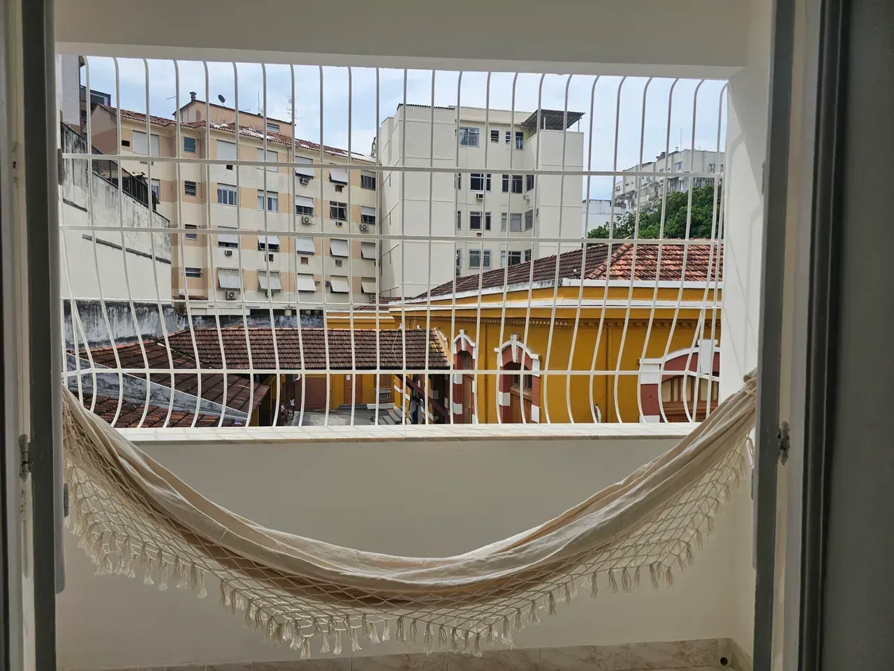 Furnished 2-bedroom apartment with balcony and 74 m² — photo 7