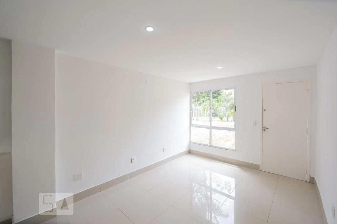 2-bedroom house with a washing machine in Rio de Janeiro — photo 4