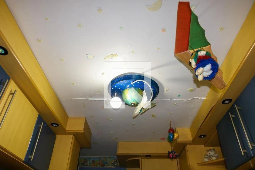 Furnished house with 4 bedrooms and 550 m² with air conditioning — photo 47