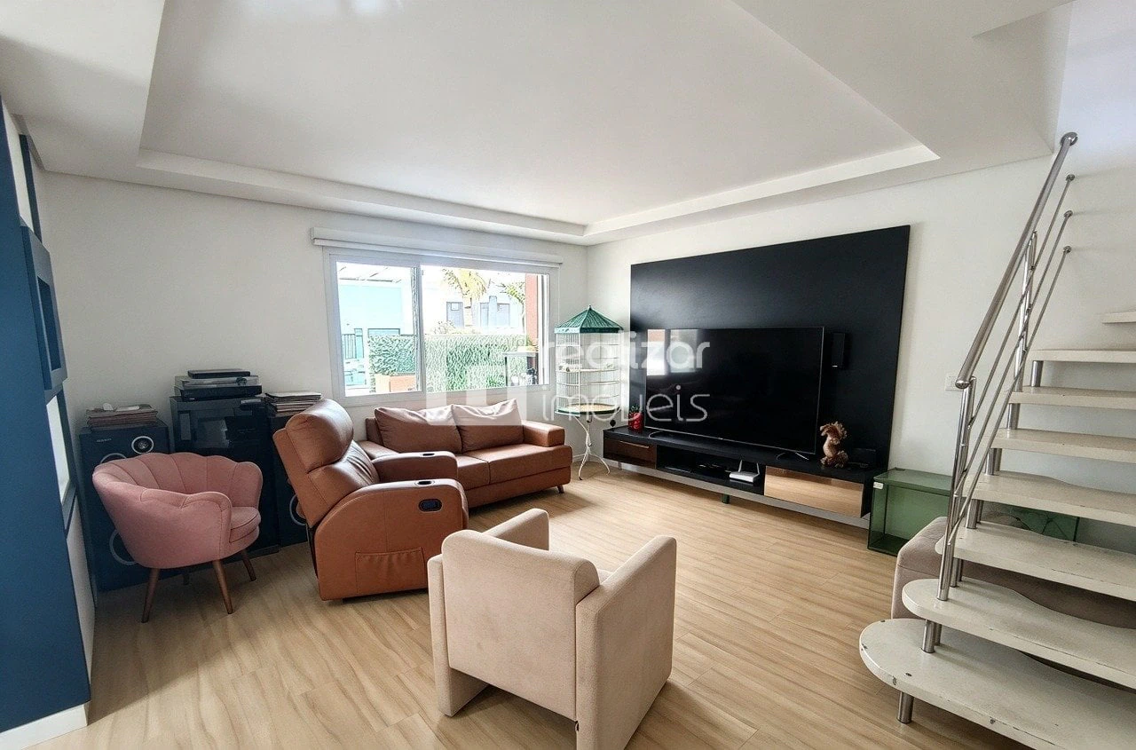 3-bedroom house with a private BBQ in Florianópolis