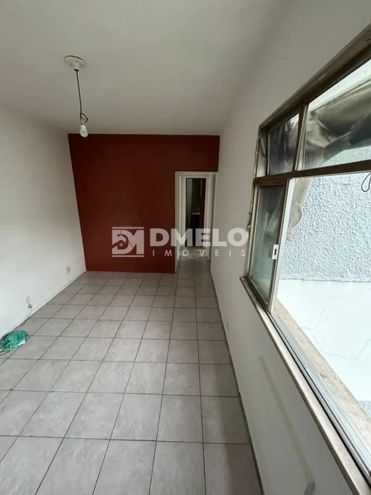 2-bedroom apartment with a separate kitchen and living room — photo 4