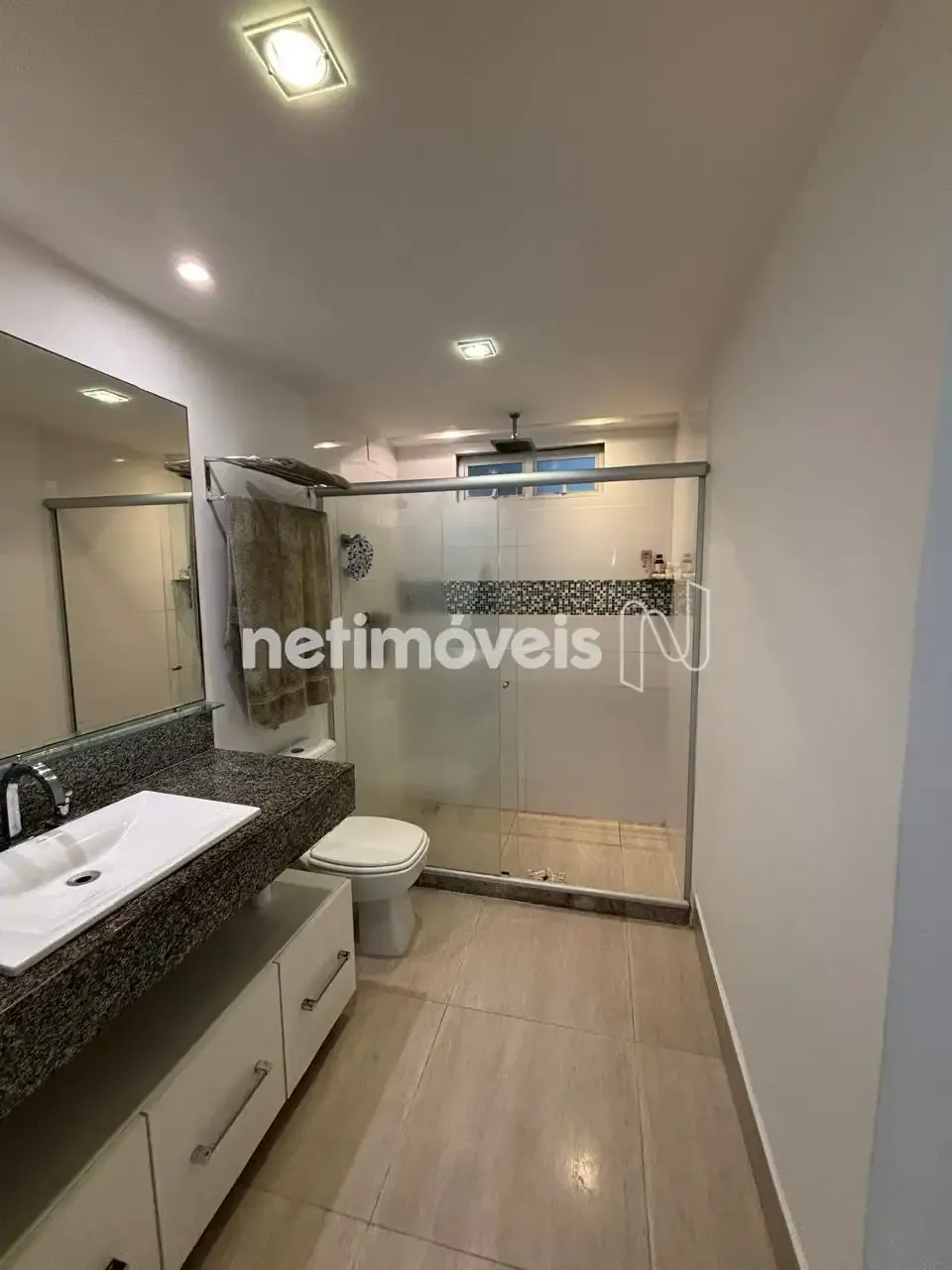 Apartment with 4 bedrooms and built-in wardrobes — photo 11
