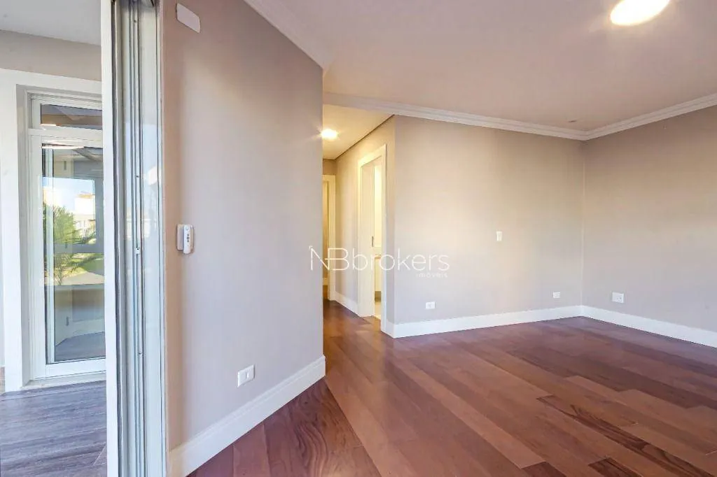 Condo house with 4 bedrooms and 5 bathrooms — photo 44