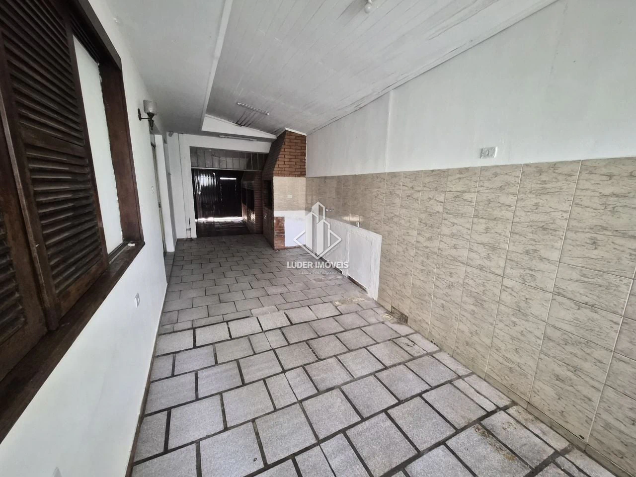 4-bedroom house with a garden in Curitiba — photo 13