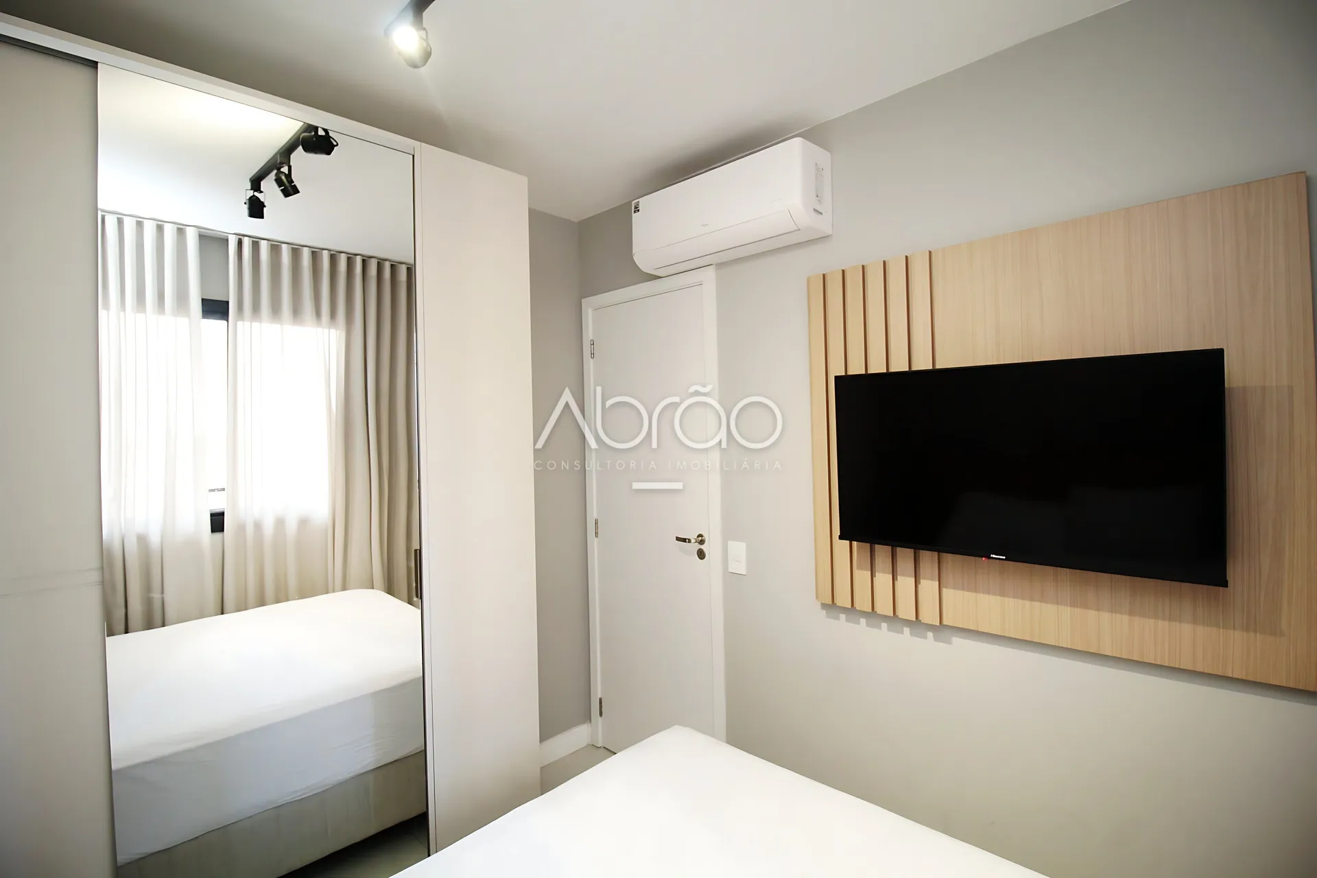 Apartamento mobiliado de 35 m² com sacada envidraçada — photo 23
