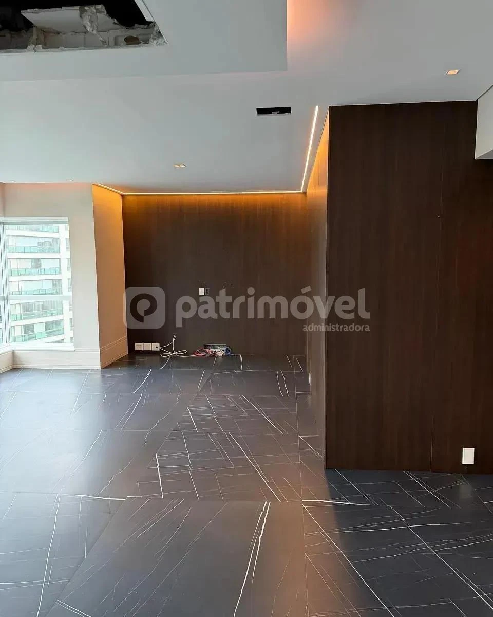 Apartamento com 4 quartos e cozinha integrada em 431 m² — photo 3