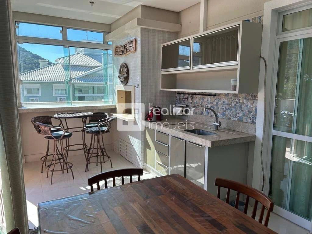 4-bedroom apartment with 194 m² and 1 parking spot