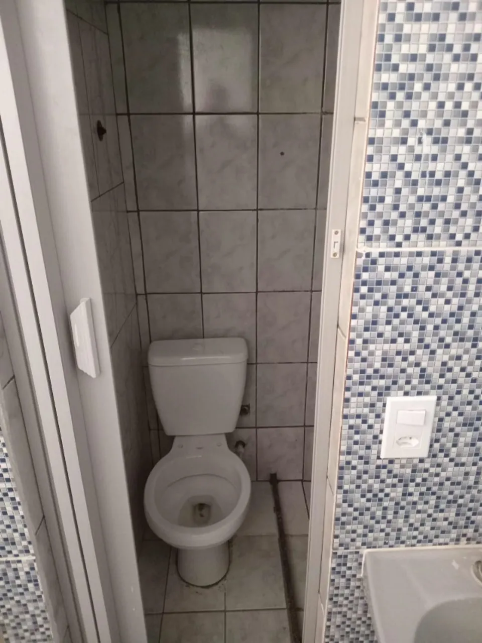 Китинета с 1 спальней, 1 ванной и плиточным полом — photo 6