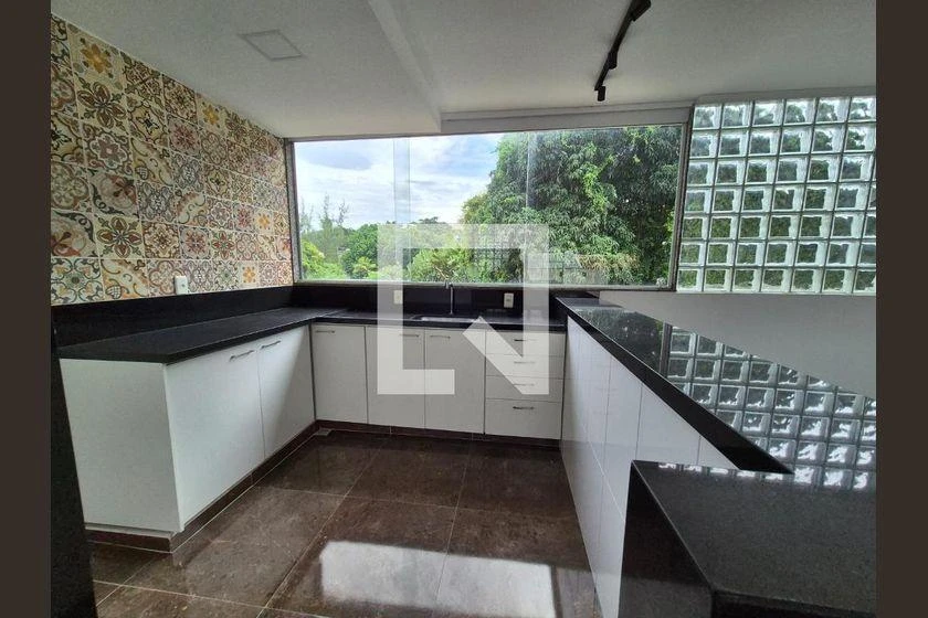 Casa de 300 m² con 5 dormitorios y cocina a gas — photo 2