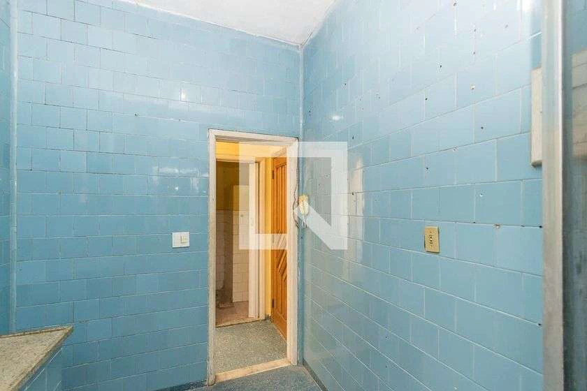 Apartamento de 1 quarto com 39 m² e piso de madeira — photo 8