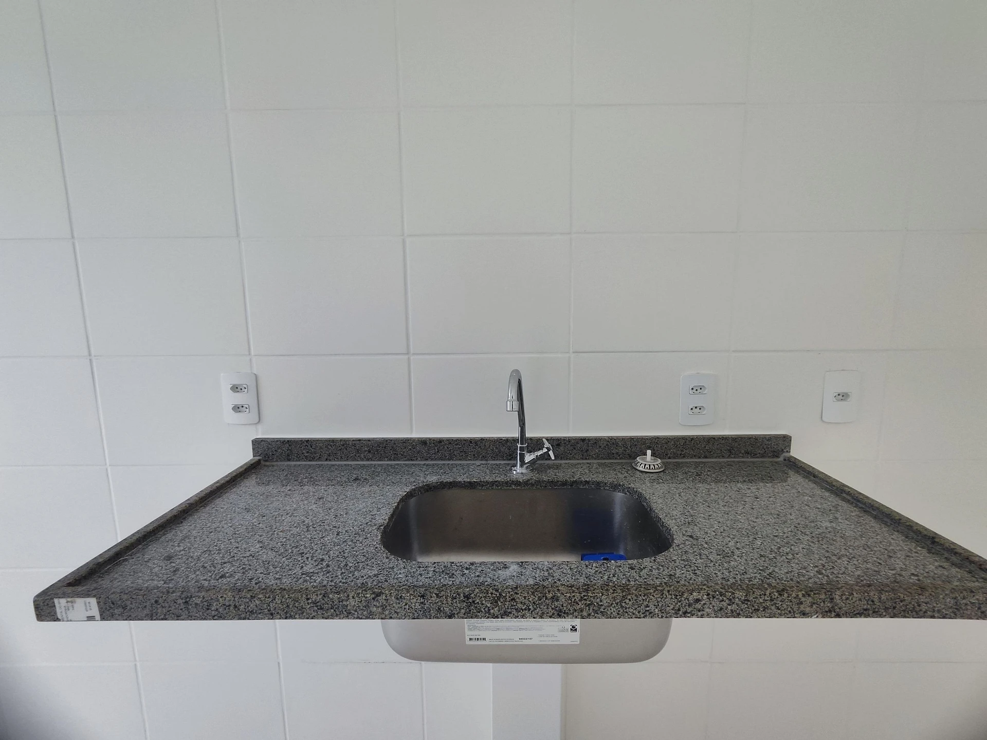 Mountain view in a 2-bedroom apartment, 48 m² — photo 15