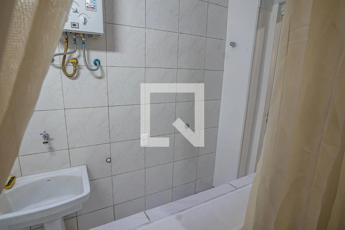 Furnished apartment with private garden and 2 bedrooms — photo 77