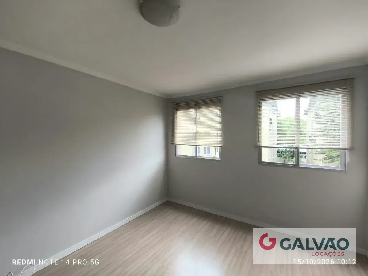 Home office in a 3-bedroom apartment, 49 m² — photo 3