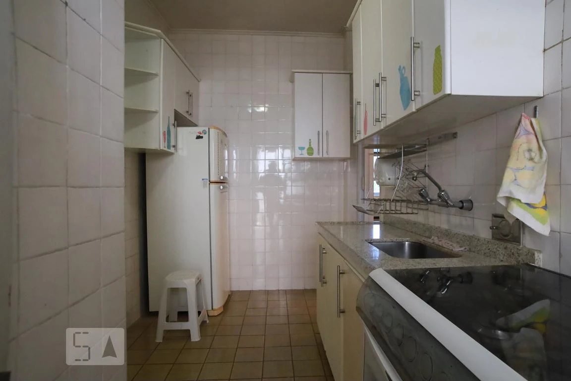 2-bedroom apartment with a mountain view — photo 14