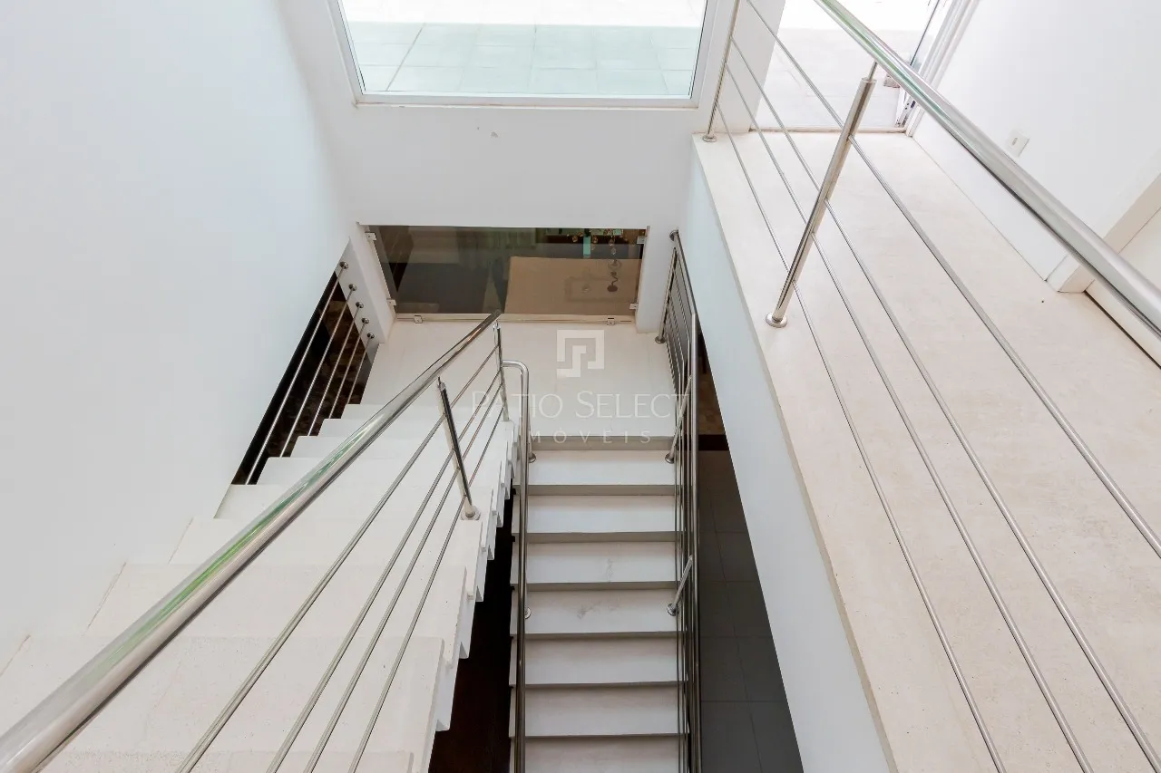 House with 5 bedrooms, 2 en-suites and private garden — photo 63