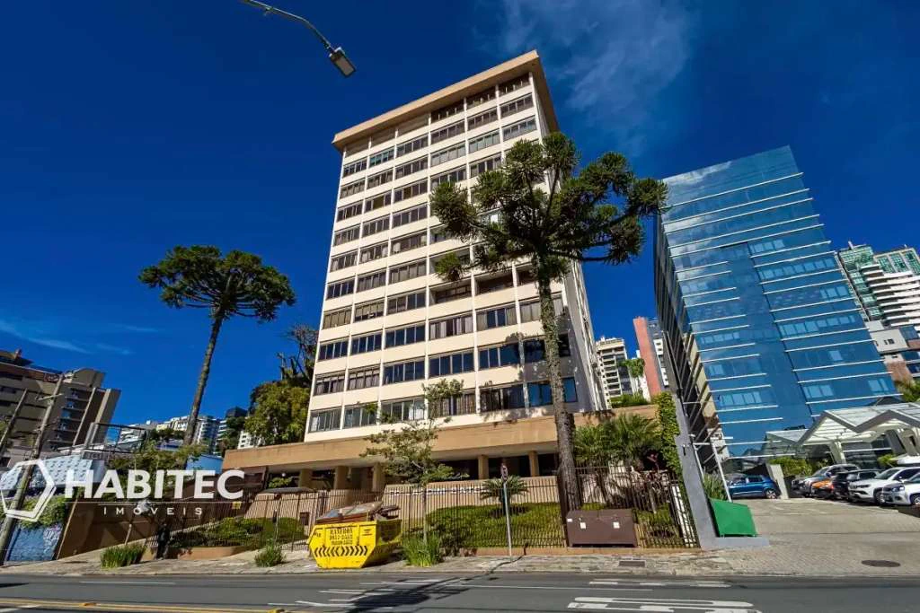 Apartamento sem mobília com 222 m² e 4 dormitórios — photo 2