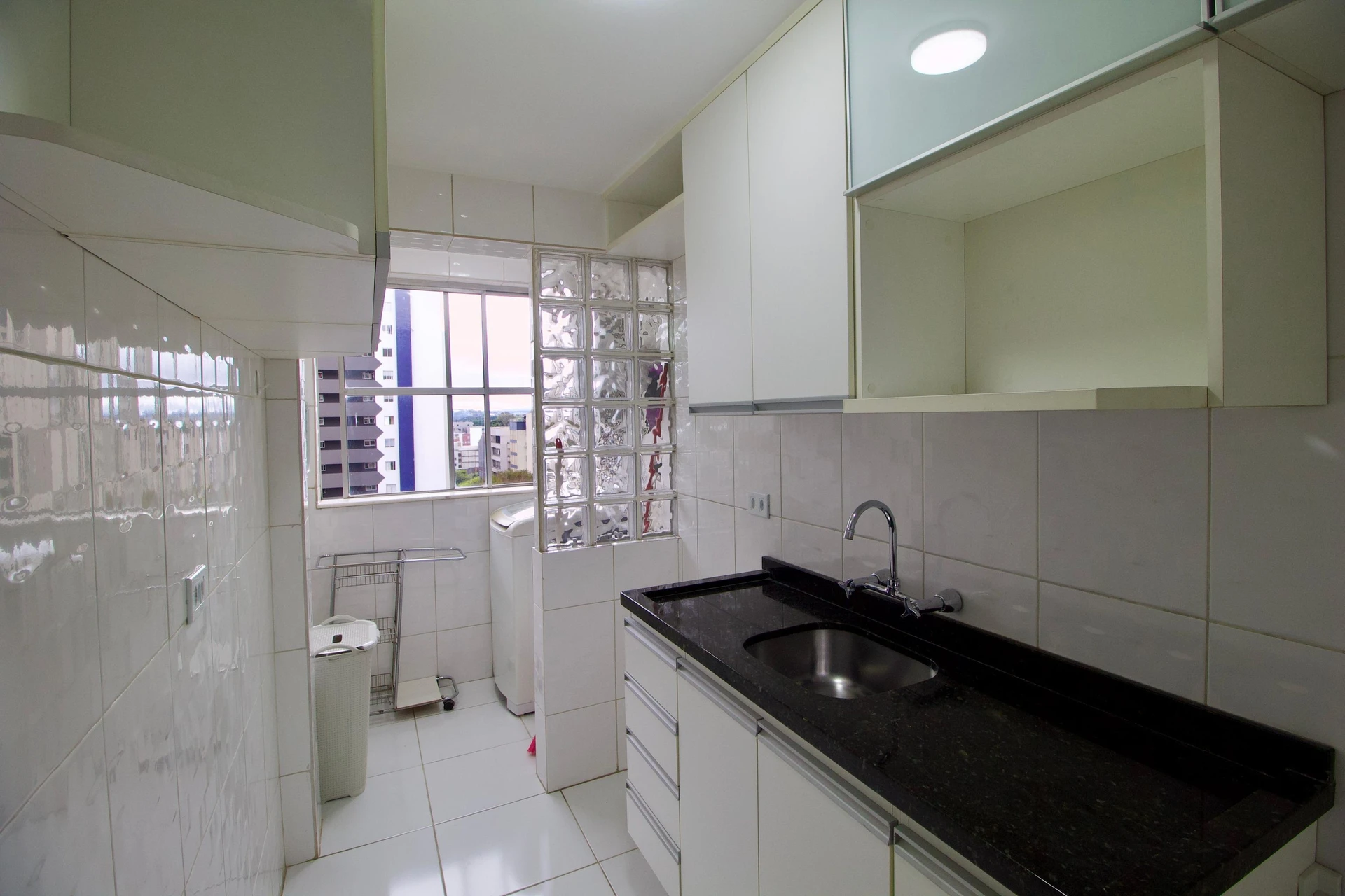 Walk-in closet in a 2-bedroom apartment, 47 m² — photo 6