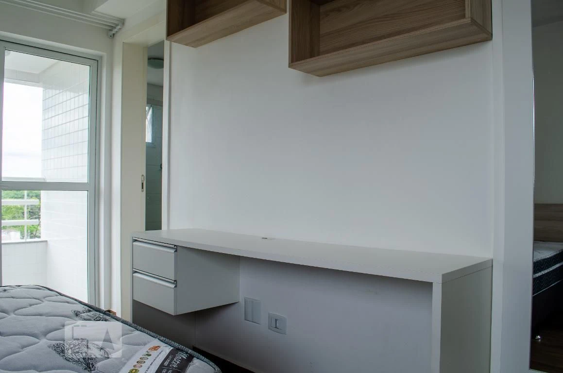 Furnished studio, 40 m², with a home office — photo 3