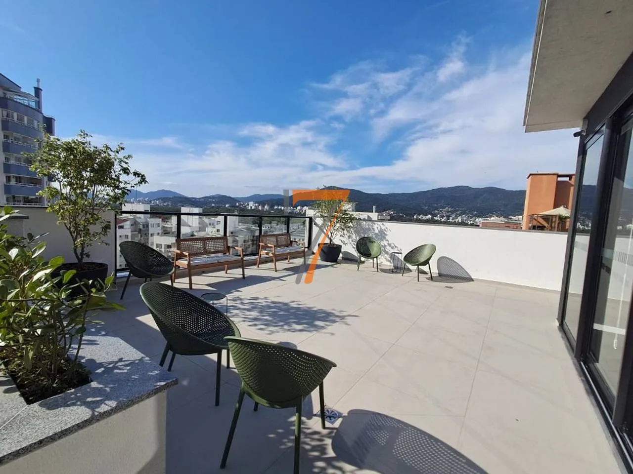 Furnished studio with 1 bedroom and 30 m² — photo 16