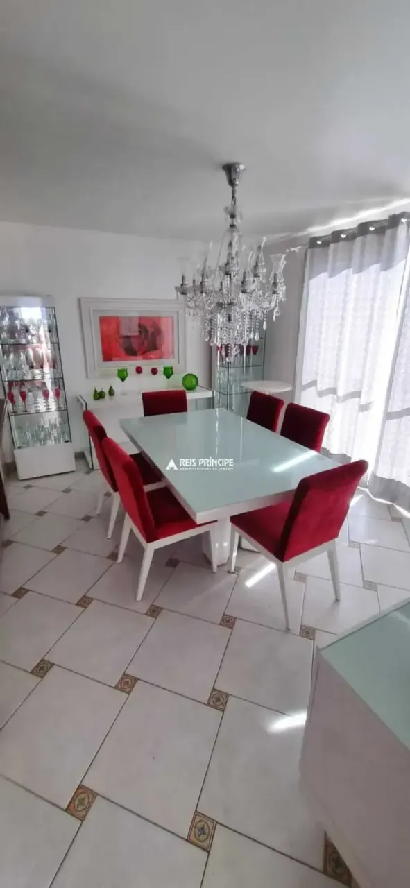 Furnished apartment with 3 bedrooms and 5 bathrooms — photo 10