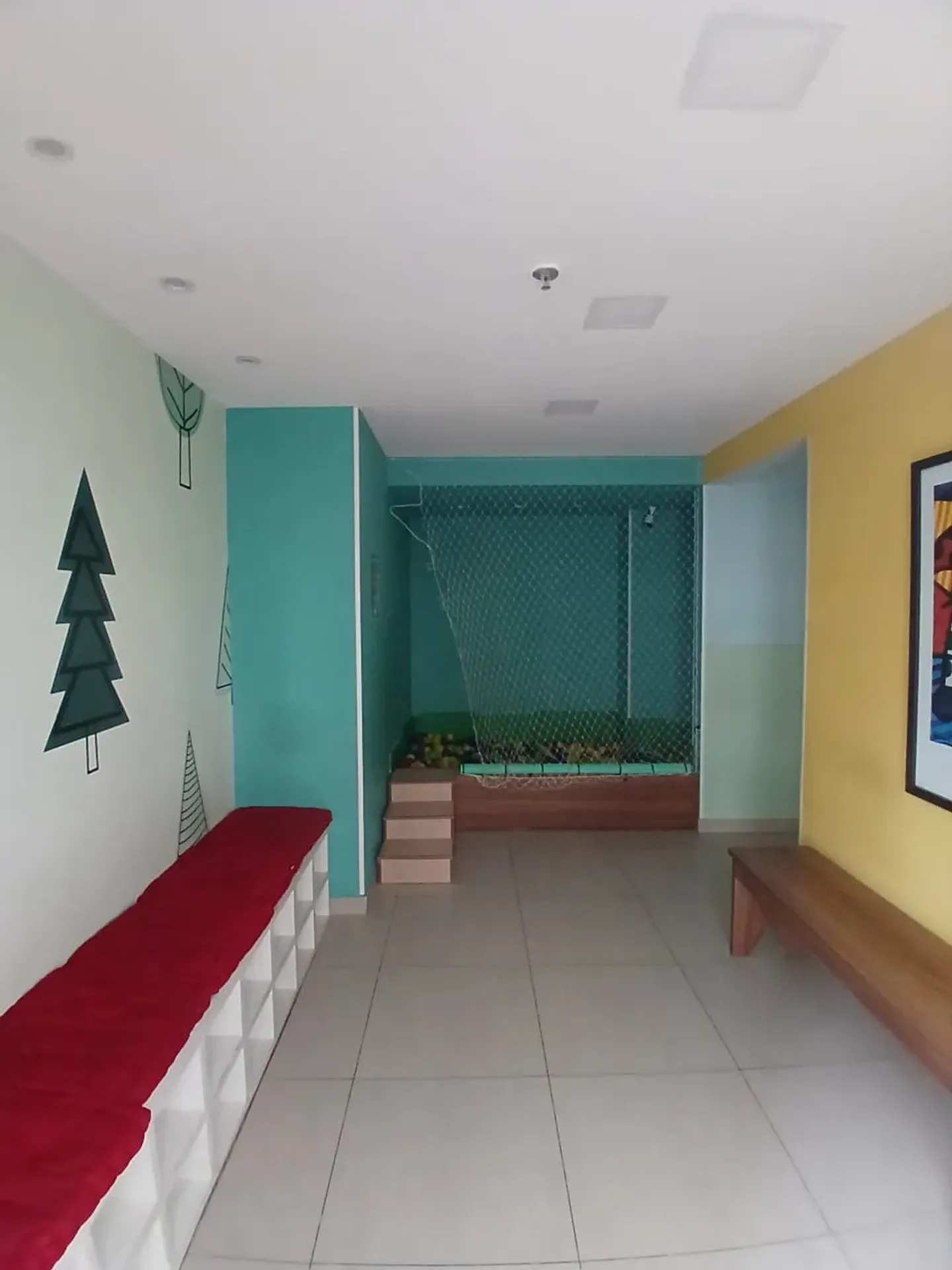 2-bedroom apartment in a building with a sauna — photo 47