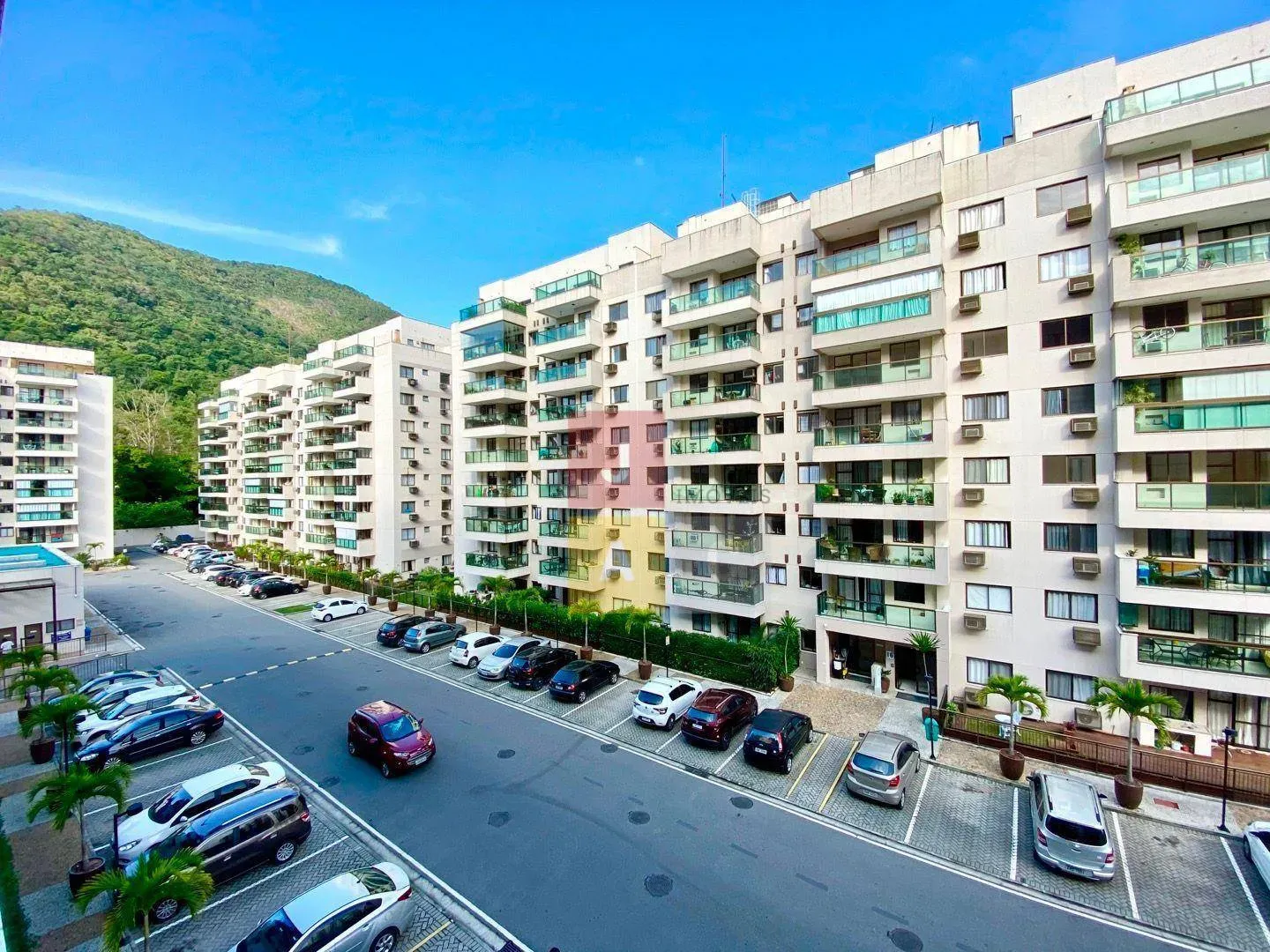 2-bedroom apartment with glassed balcony and 1 parking — photo 34