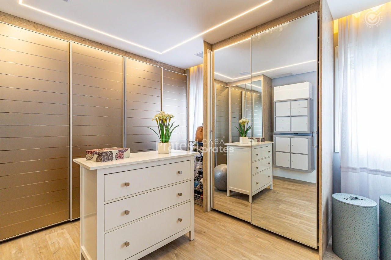 Apartment with 3 en-suite bedrooms, 230 m² and parking — photo 24