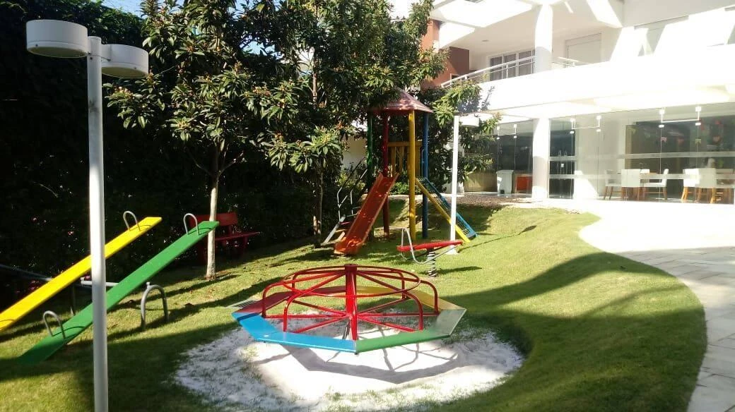 Apartamento mobiliado, 318 m², com janelas do piso ao teto — photo 32