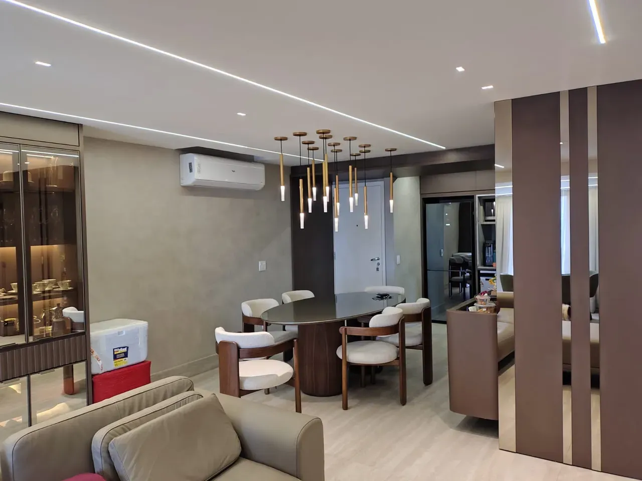 Apartamento com 3 quartos e varanda, pisos de cerâmica — photo 16