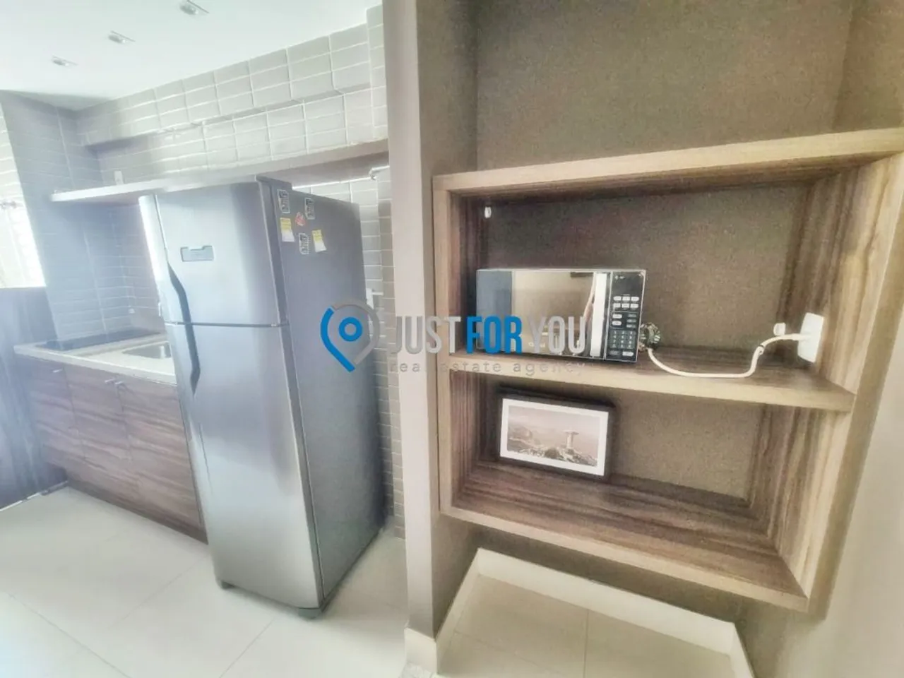 1-bedroom apartment with a balcony and 55 m² — photo 12