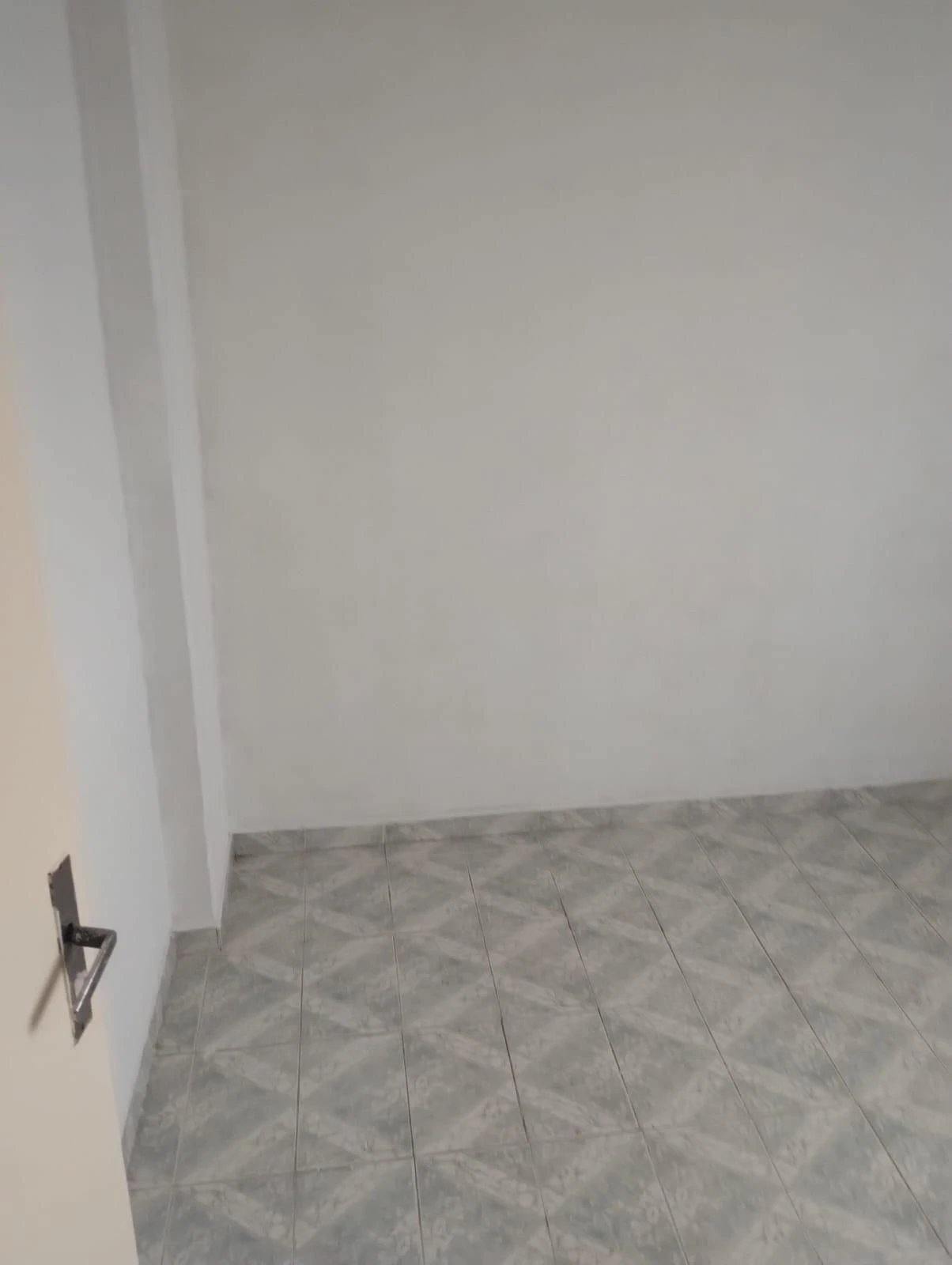 Unfurnished apartment with 2 bedrooms and 1 parking space — photo 10
