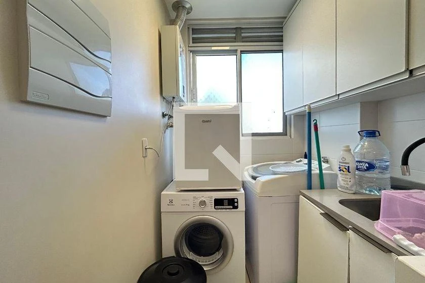 83 m² apartment with a washing machine and a home office — photo 38