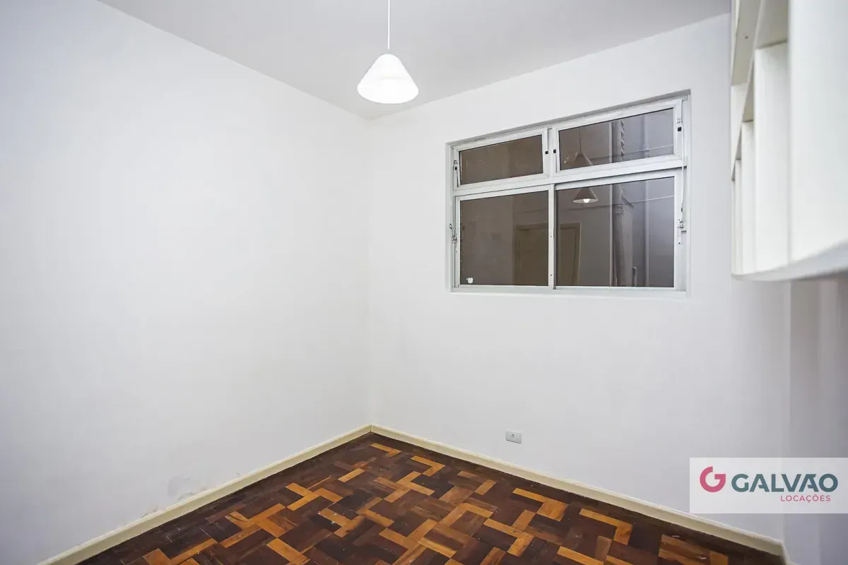 Unfurnished 3-bedroom apartment with 1 bathroom and no parking — photo 11