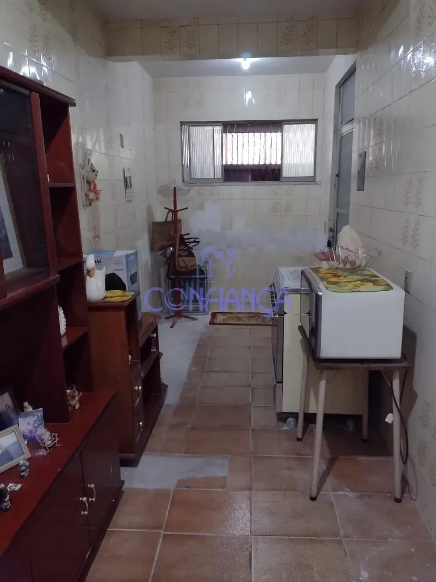 Casa mobiliada com cozinha e fogão a gás — photo 28