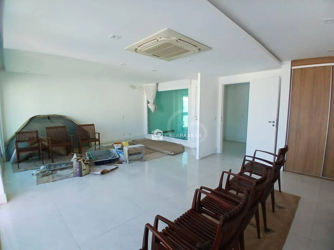 Penthouse with 3 bedrooms and 4 bathrooms — photo 53