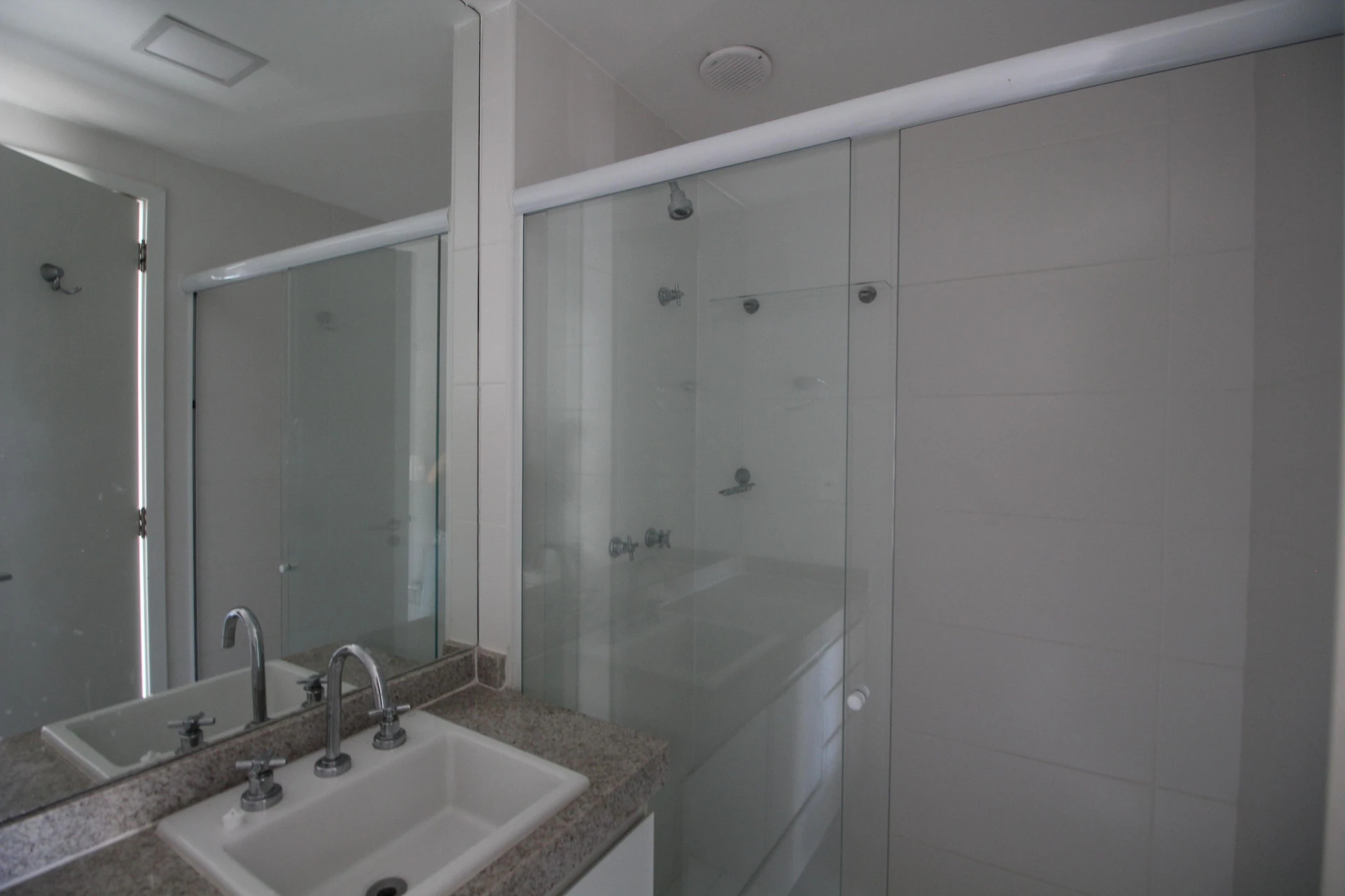 Apartment, 116 m², with a glass-enclosed balcony — photo 30