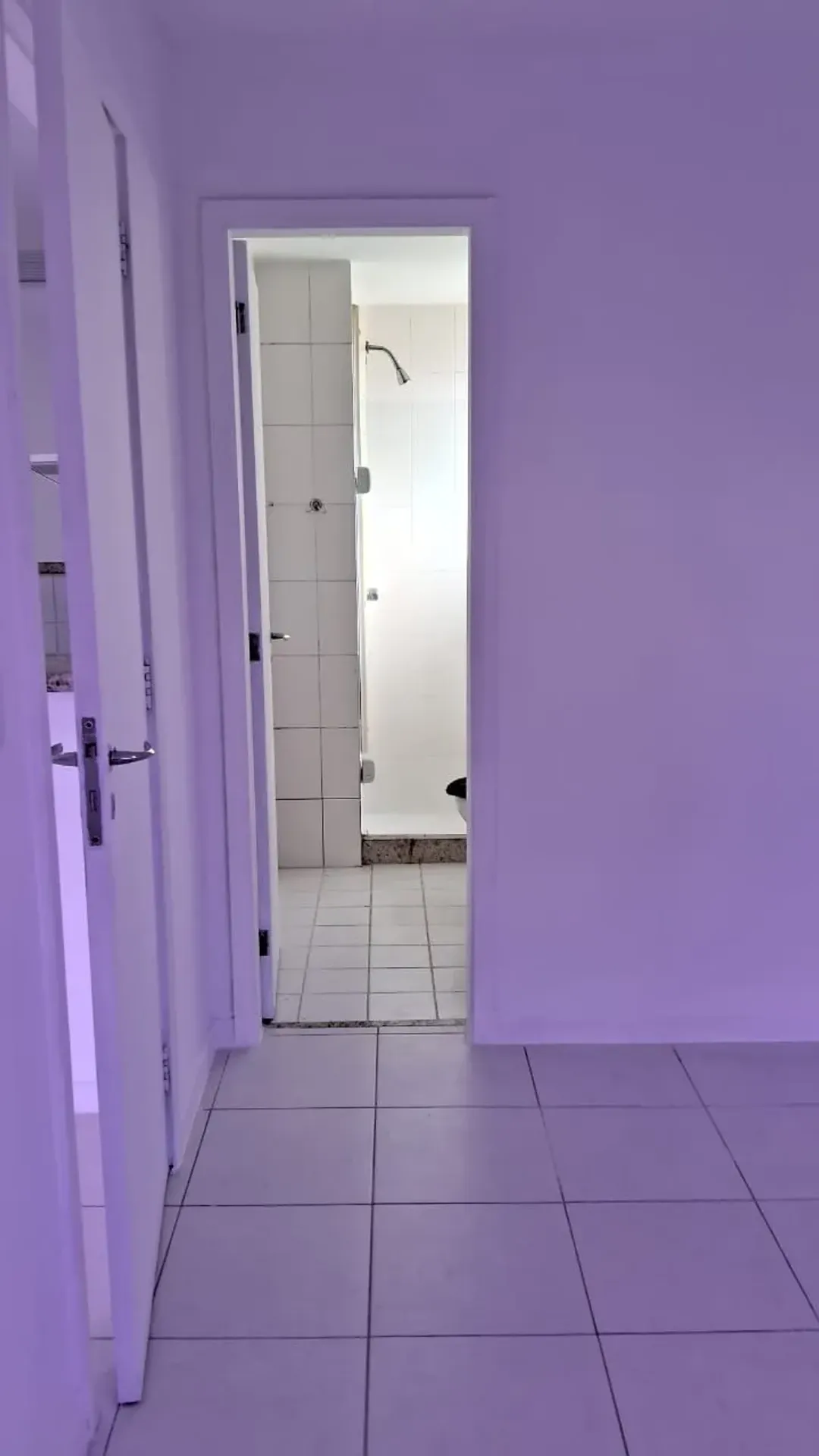 One-bedroom apartment in a building with a coworking space — photo 6