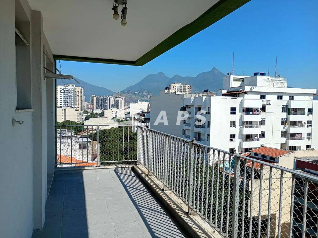 120 m² apartment with 3 bedrooms and 2 parking spots — photo 8