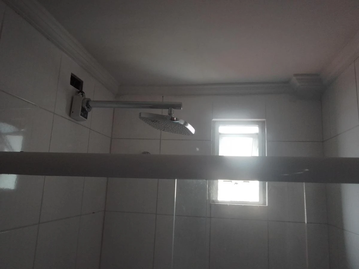 Casa con 5 dormitorios, 5 baños y cocina cerrada — photo 8
