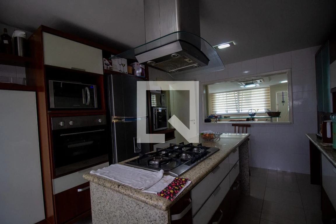 Furnished 3-bedroom house with 6 bathrooms and 3 parking — photo 39