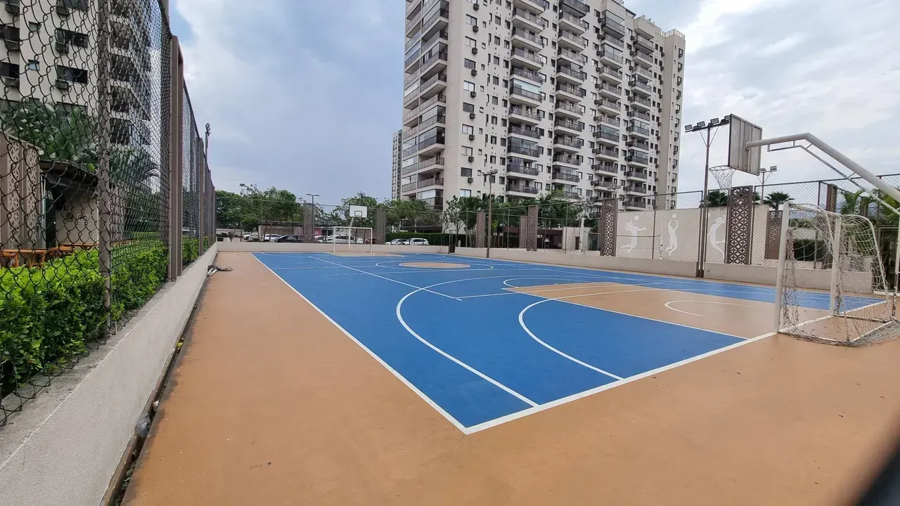 Apartamento com 2 quartos e cozinha fechada moderna — photo 16