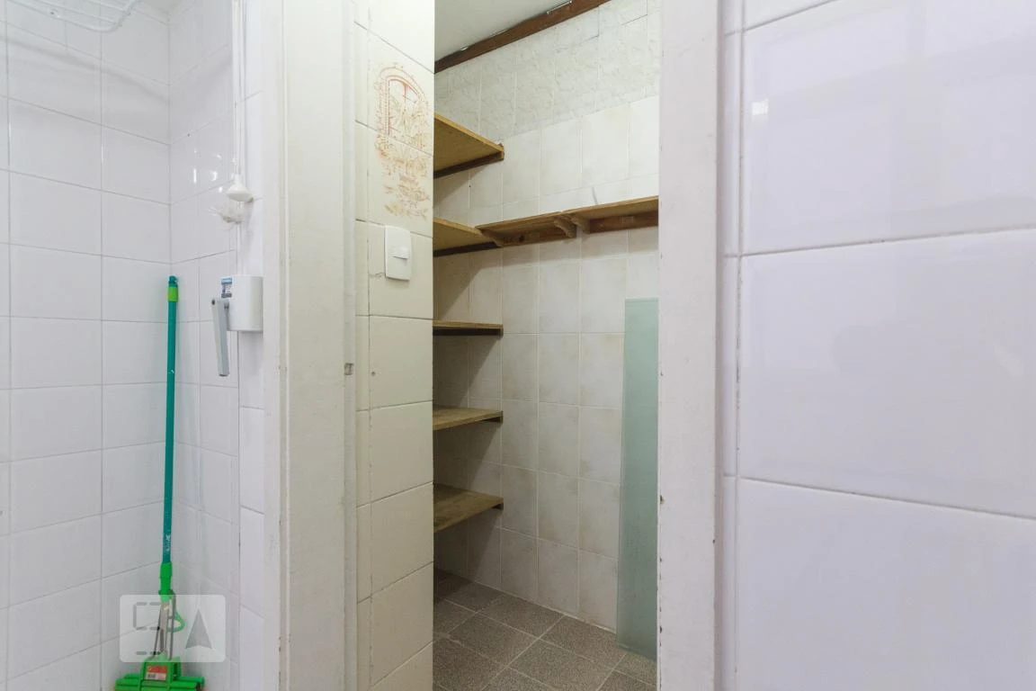 195 m² rental apartment with 3 bedrooms and 2 parking spaces — photo 37