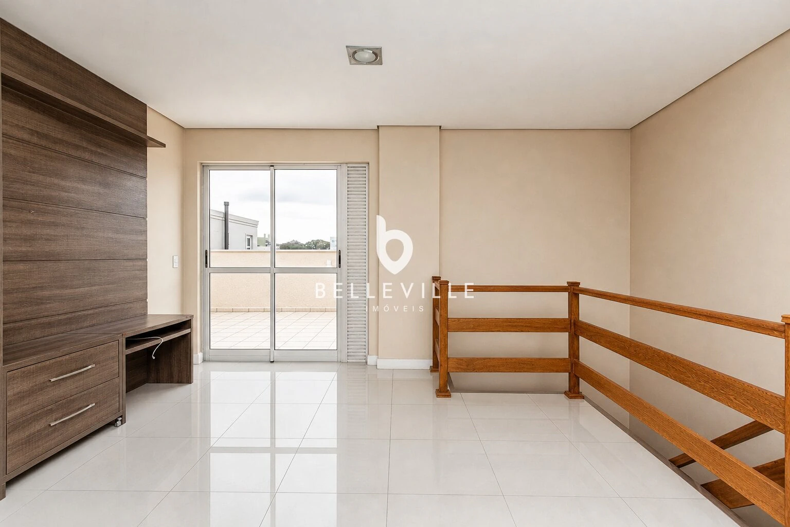 3-bedroom apartment with a grill on the balcony — photo 4