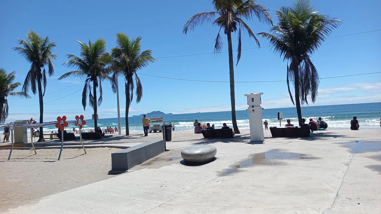 4-bedroom house with a grill on the balcony in Florianópolis — photo 4