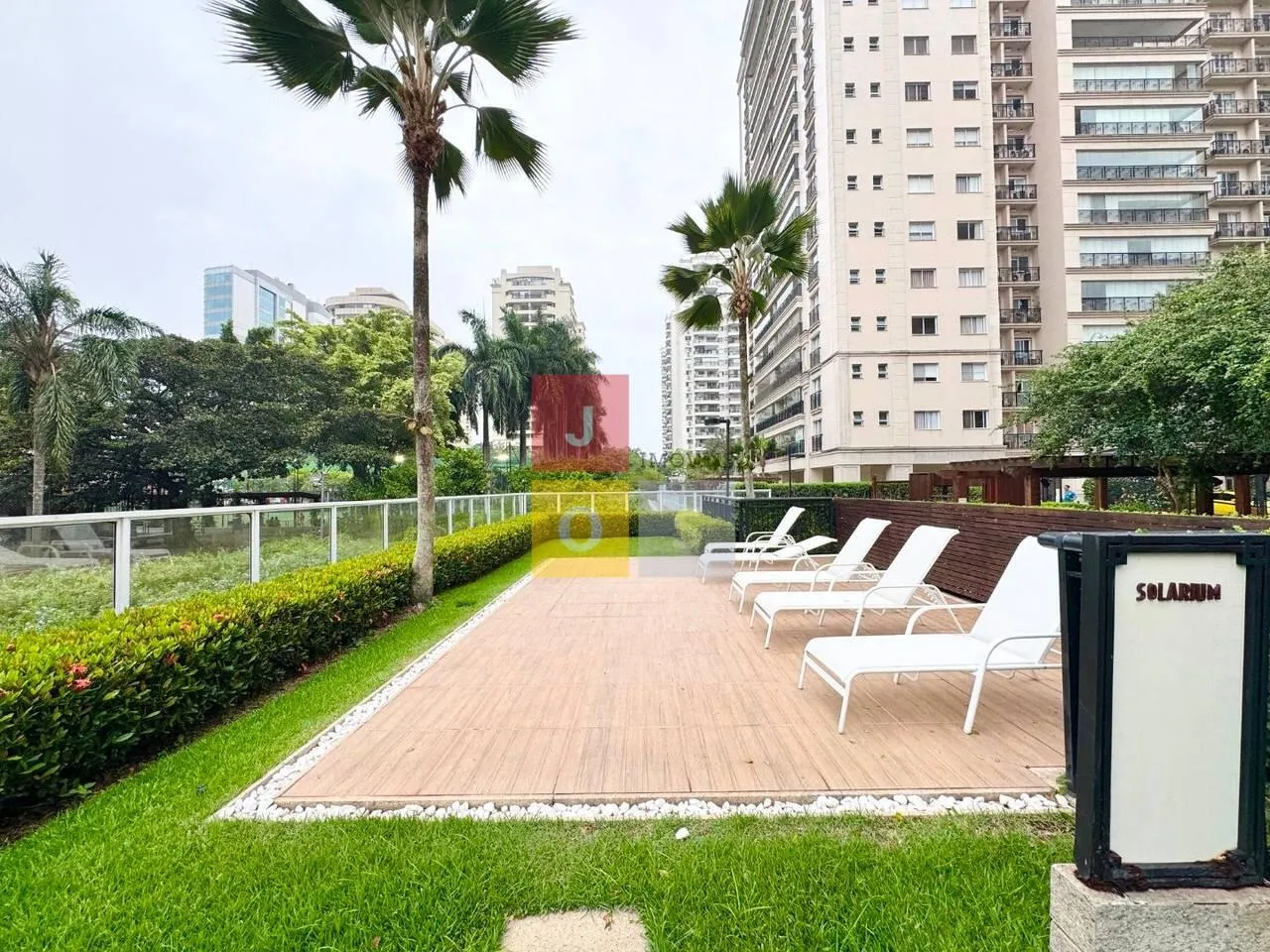 Apartamento mobiliado, 193 m², com janelas do piso ao teto — photo 106