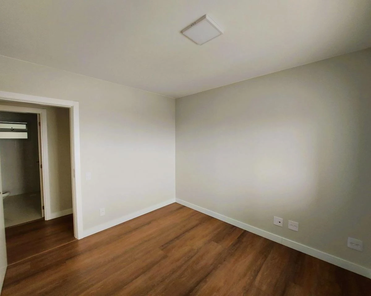 3-bedroom apartment with a water view in Florianópolis — photo 17