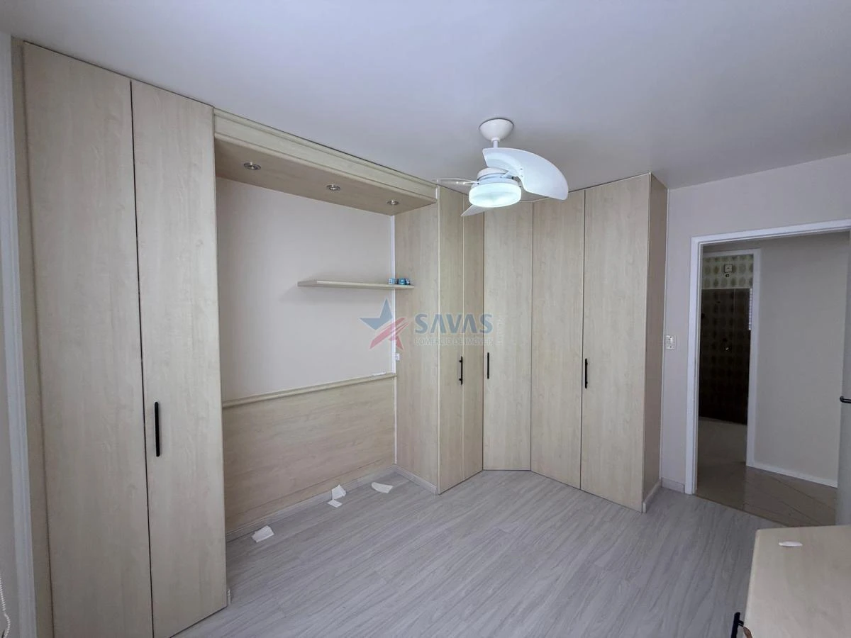 Glass-enclosed balcony in a 2-bedroom apartment, 88 m² — photo 5