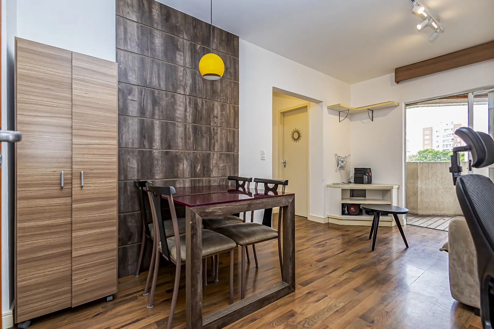 Furnished apartment, 53 m², with a home office — photo 9